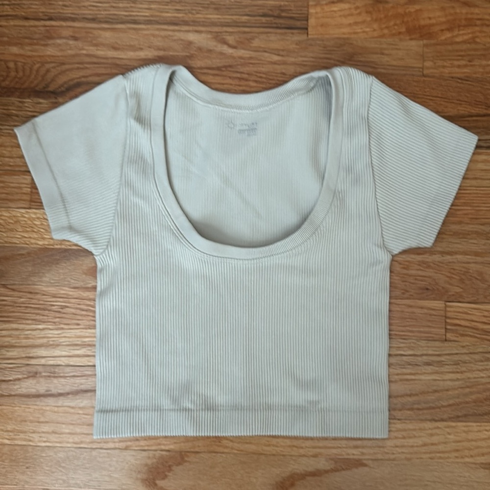 OFFLINE by Aerie Ribbed Short Sleeve Crop Top XS Beige